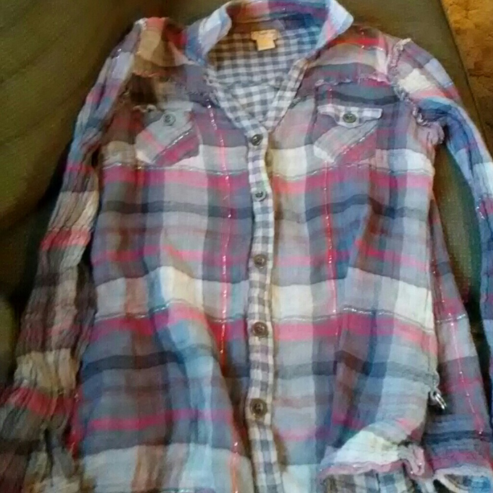 Long sleeve button up shirt
